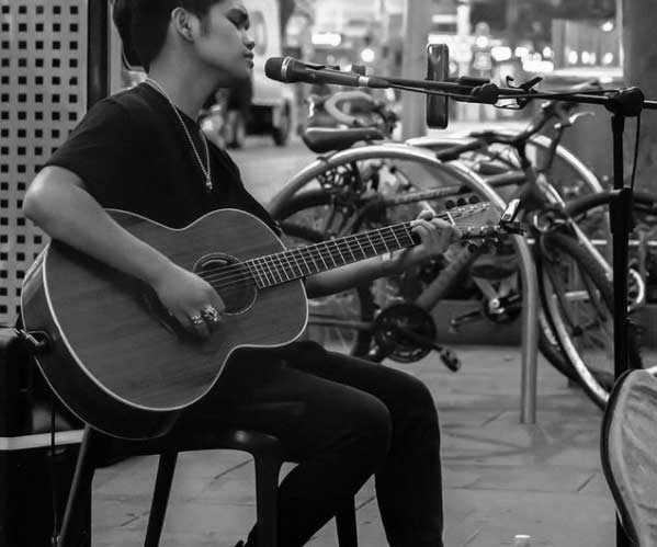 Busking Workshop Interview With Marcus Nicolas (AKA @marcusmillermusic)