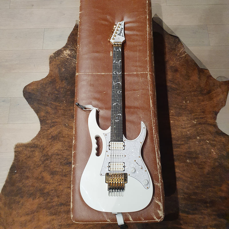 PRELOVED IBANEZ JEM7VP WH PREMIUM STEVE VAI SIGNATURE
