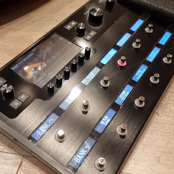 PRELOVED LINE 6 Helix