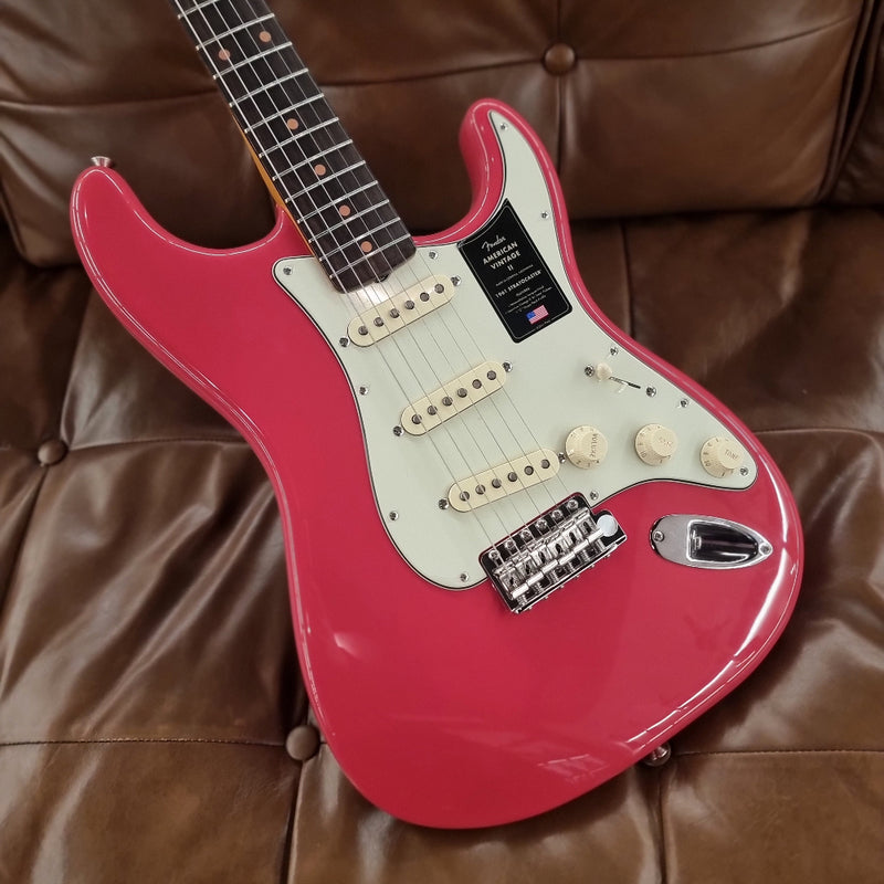FENDER American Vintage II 1961 Stratocaster - Fiesta Red