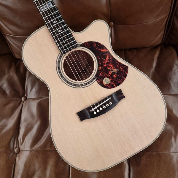 Maton EBG808C-TE Tommy Emmanuel Signature