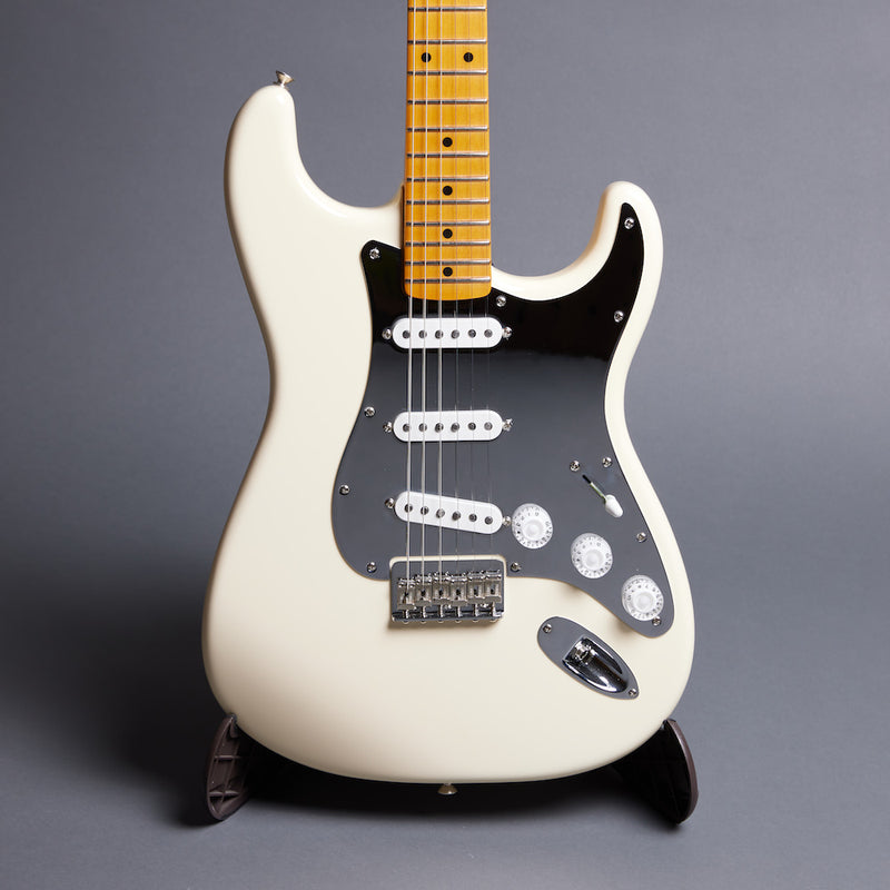 FENDER Nile Rodgers Hitmaker Strat