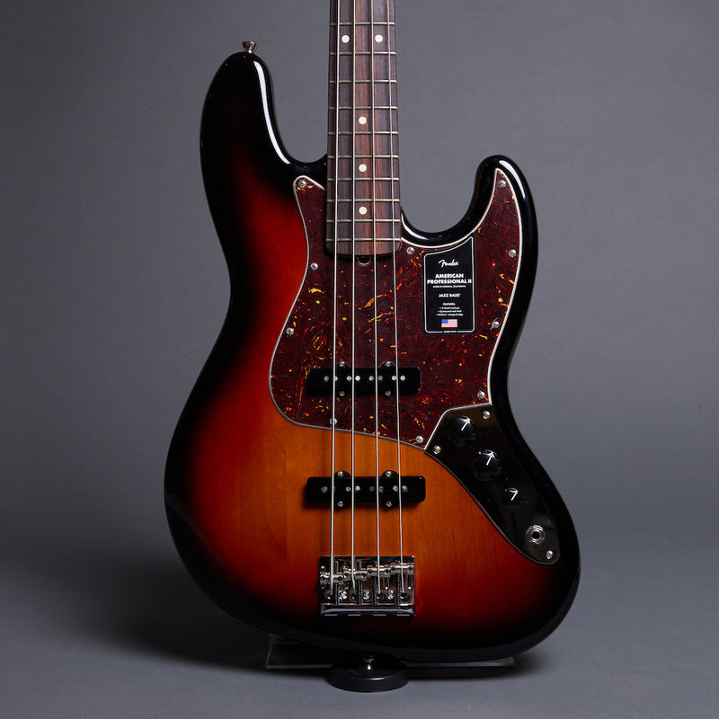 FENDER American Professional II Jazz Bass - 3-Color Sunburst