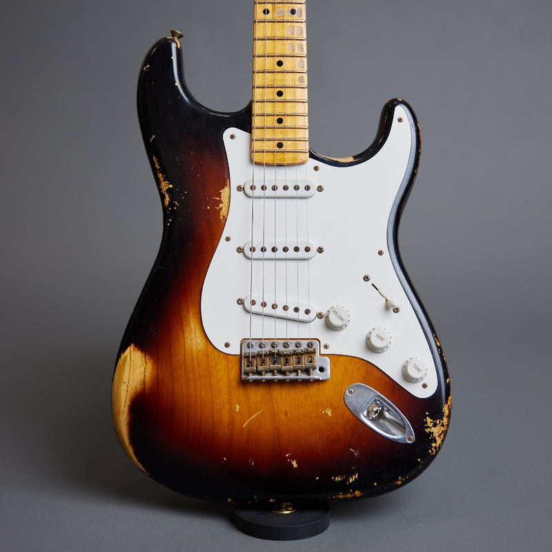 FENDER 60th Anniversary 1954 Heavy Relic Stratocaster 2 Tone Sunburst