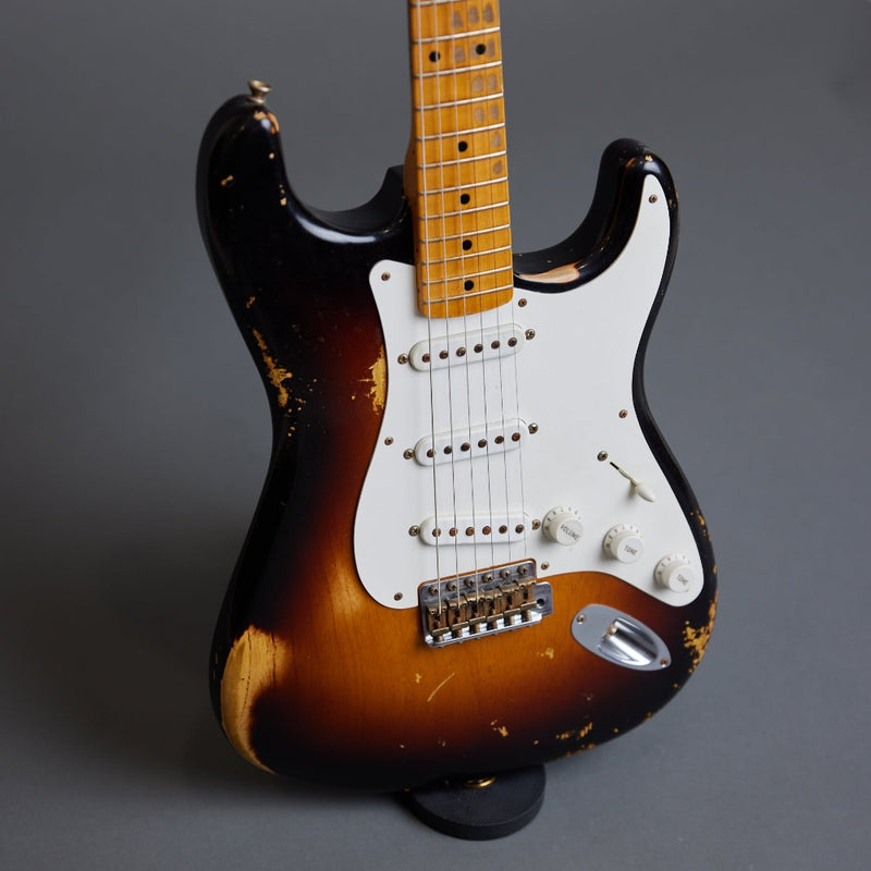 FENDER 60th Anniversary 1954 Heavy Relic Stratocaster 2 Tone Sunburst