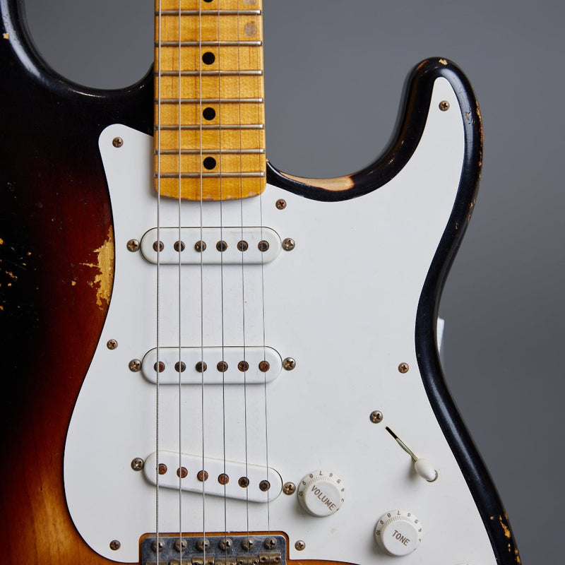FENDER 60th Anniversary 1954 Heavy Relic Stratocaster 2 Tone Sunburst