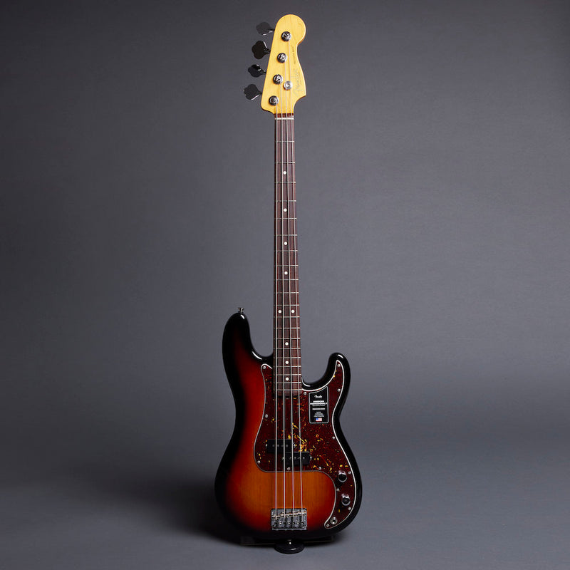 FENDER American Professional II P Bass 3-Color Sunburst