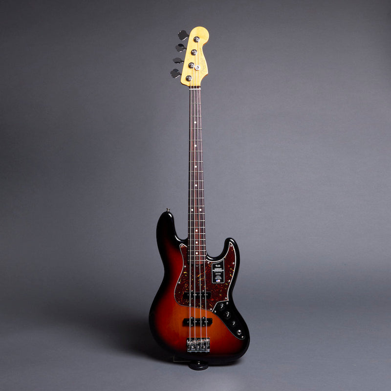 FENDER American Professional II Jazz Bass - 3-Color Sunburst