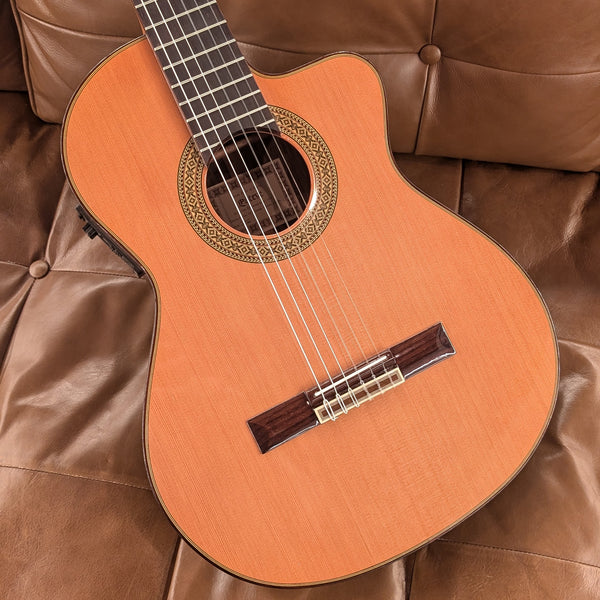 ESTEVE 7CE Cedar Top Classical Cutaway AC/EL