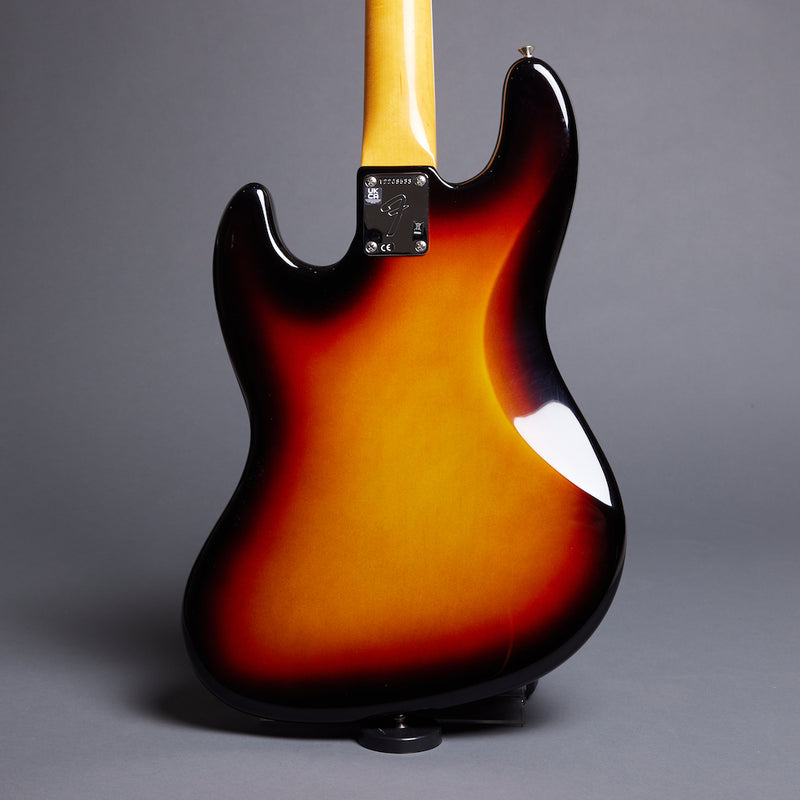 FENDER American Vintage II 66 Jazz Bass - 3-Color Sunburst