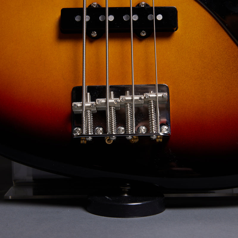 FENDER American Vintage II 66 Jazz Bass - 3-Color Sunburst