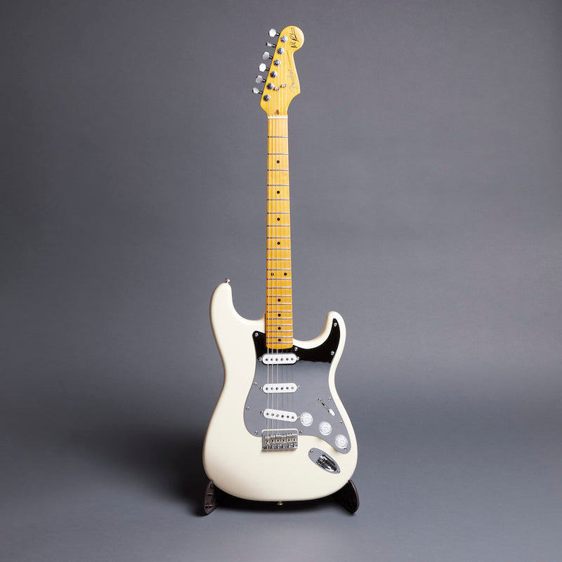 FENDER Nile Rodgers Hitmaker Strat