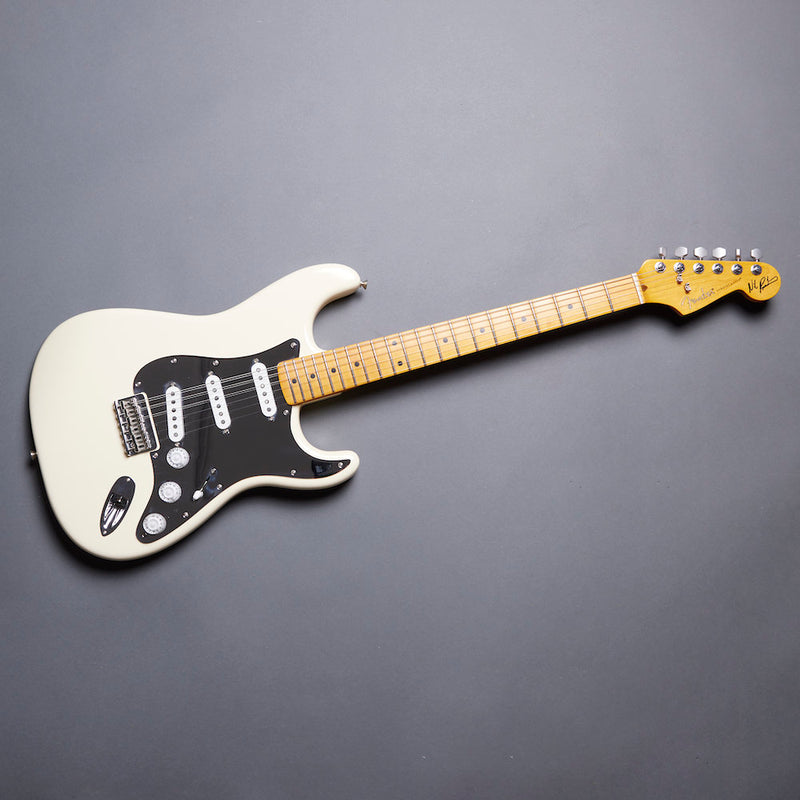 FENDER Nile Rodgers Hitmaker Strat