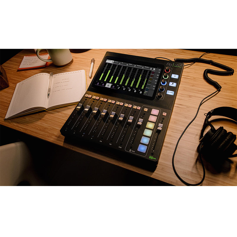 MACKIE DLZ Creator Pro Bundle