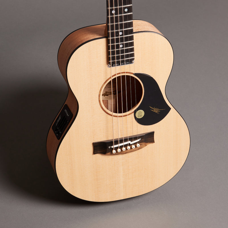 MATON EM-6 Mini Acoustic Electric Guitar