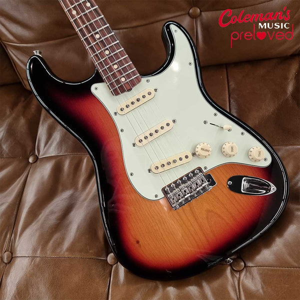 Preloved FENDER Vintera II 60s Stratocaster - Sunburst