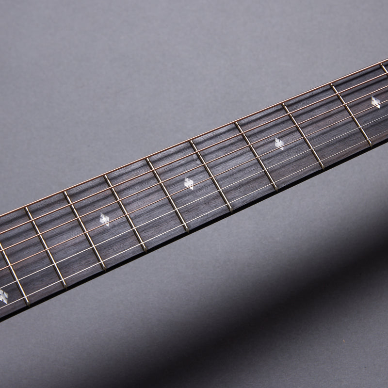 TAYLOR 224ce-K Deluxe Grand Auditorium