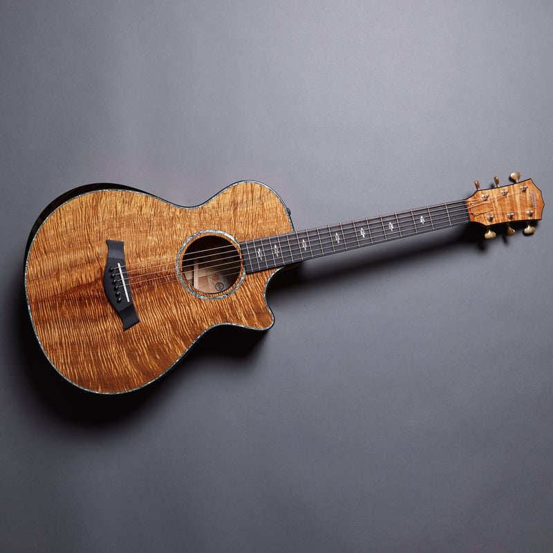 TAYLOR Master Koa Grand Concert 12 Fret