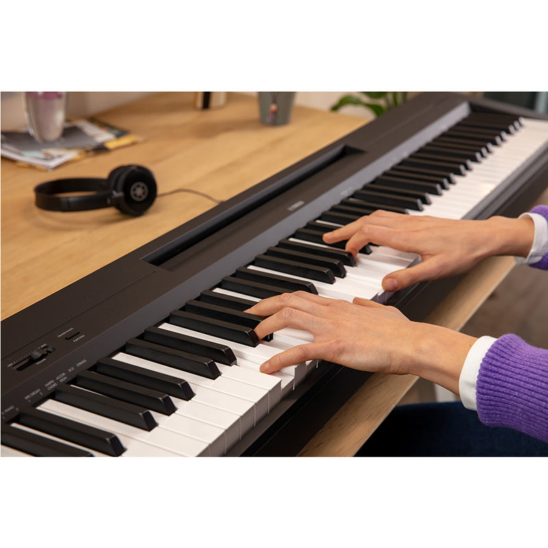 YAMAHA P145B Portable Digital Piano - Black