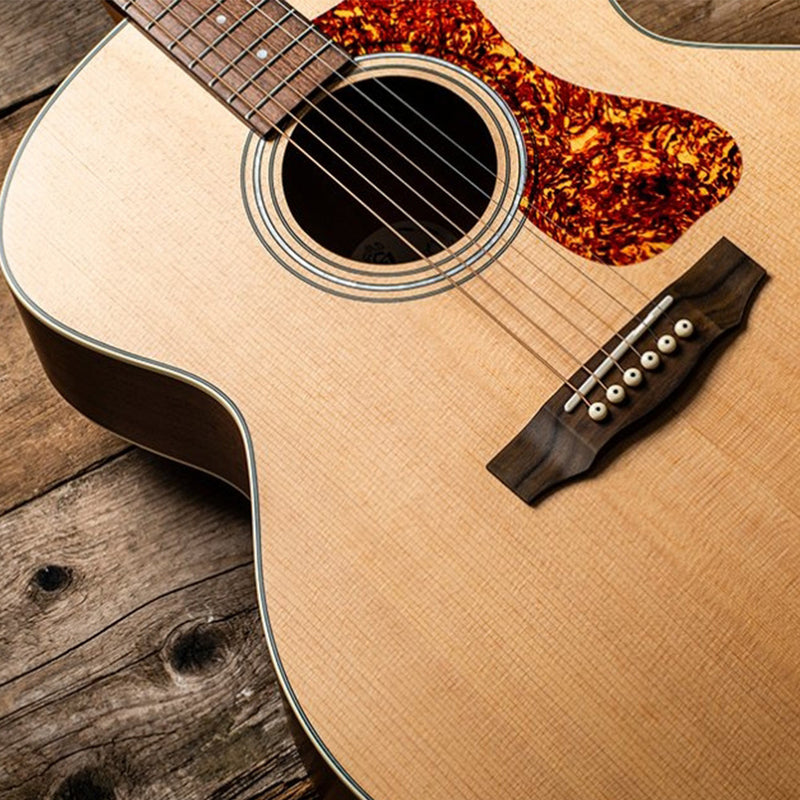 GUILD F-240E Jumbo Size Acoustic Electric - Sitka Spruce