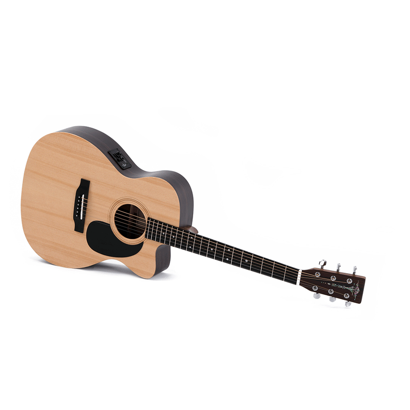 SIGMA 000TCE Sitka Spruce Auditorium